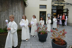 Feier der 1. Heiligen Kommunion in Sankt Crescentius (Foto: Karl-Franz Thiede)